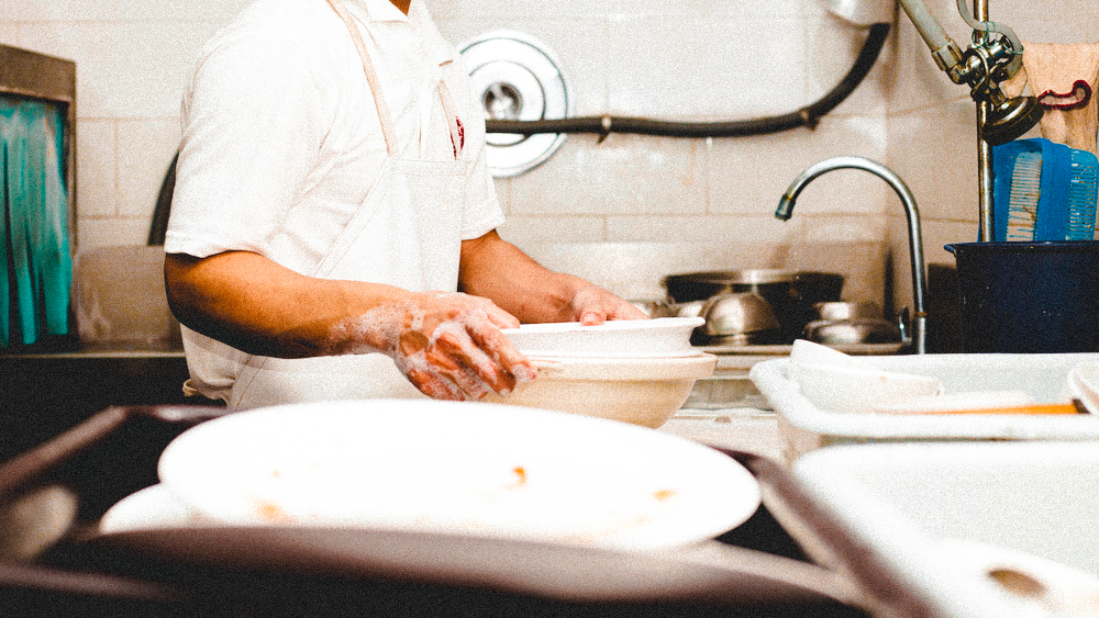 10 Dishwasher Interview Questions to Ask Qwick